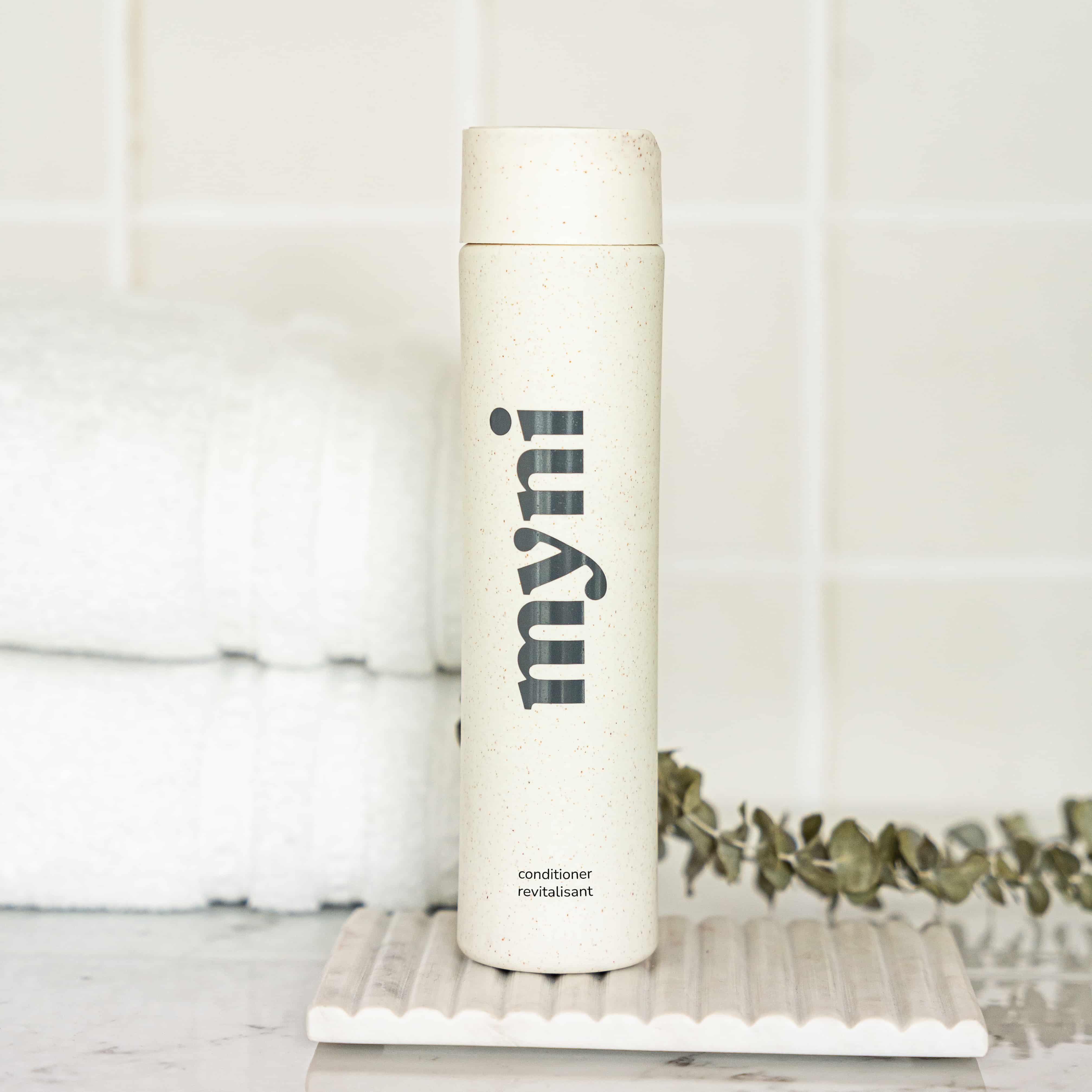 white wheat straw conditioner bottle