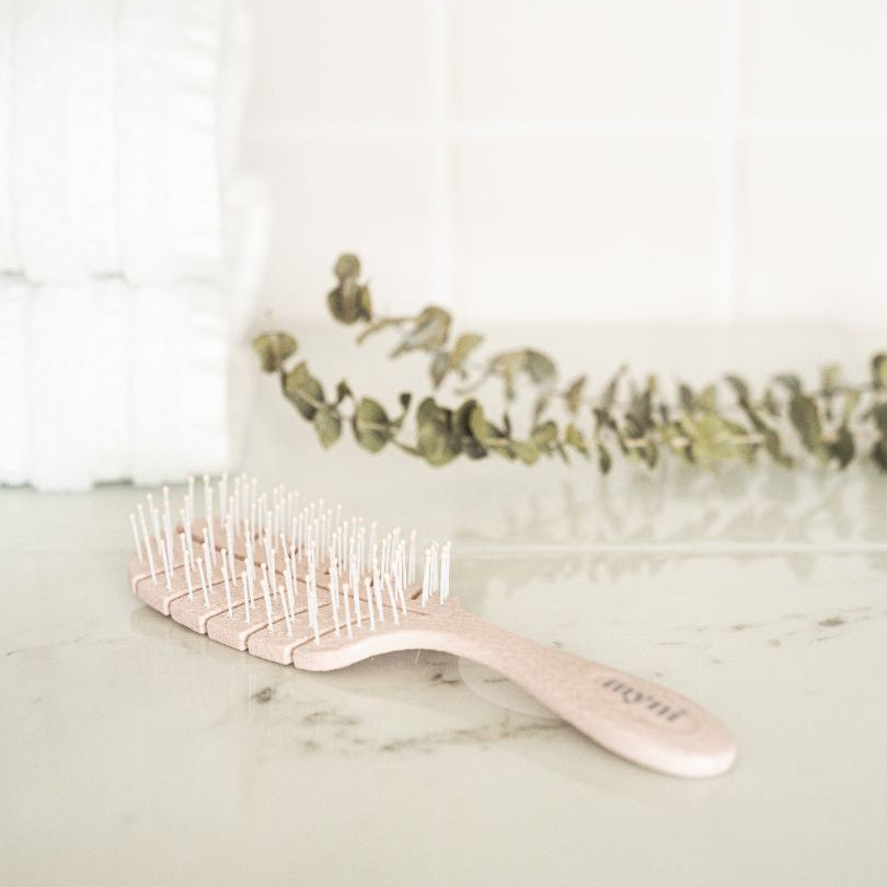 Wheat straw hair brush