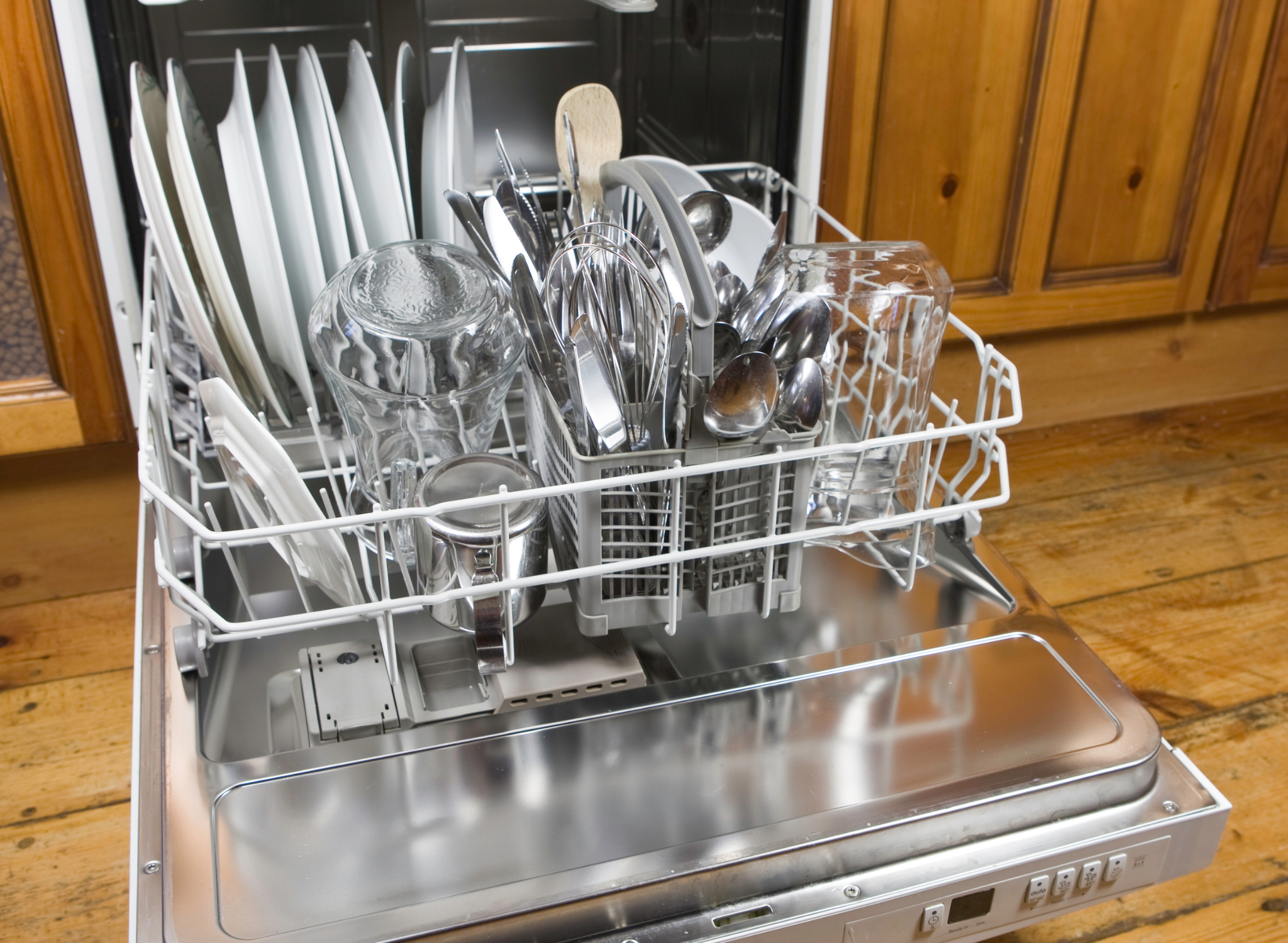 Can You Use Dish Soap in a Dishwasher?