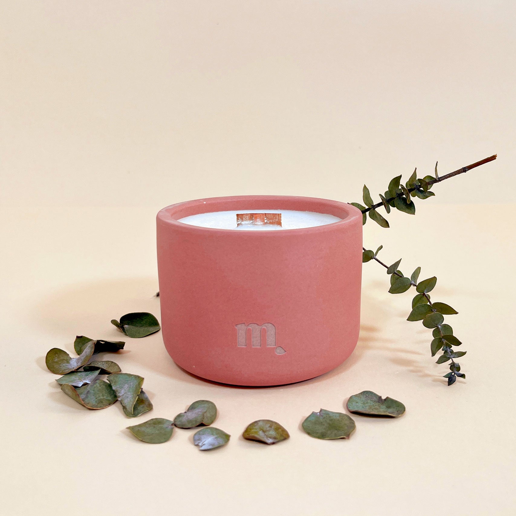 myni-eco-friendly-candle-fresh-eucalyptus.jpg