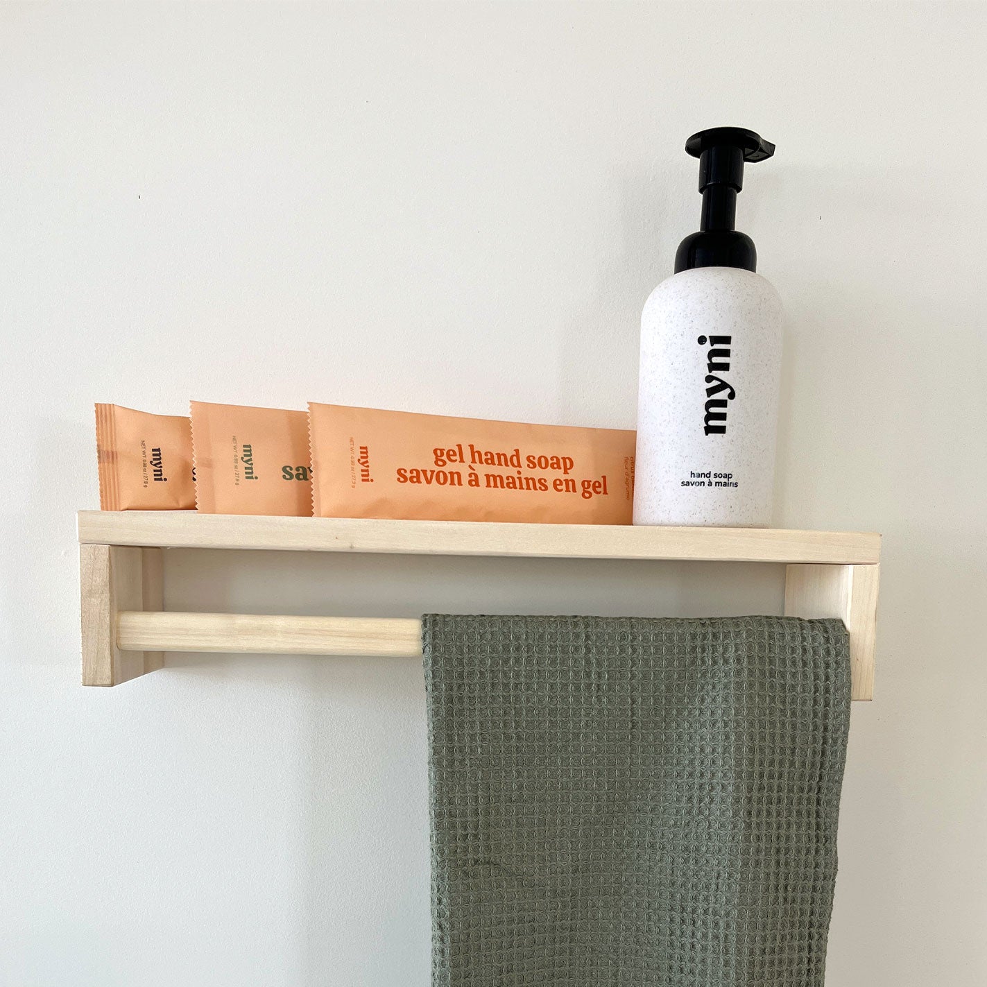 myni refillable liquid hand soap lifestyle bathroom