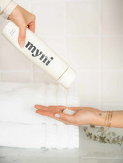 myni hair care essentials set with eco-friendly conditioner gel texture